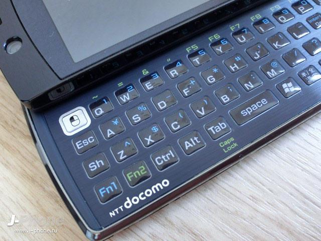 японские телефоны Docomo F-07C Loox