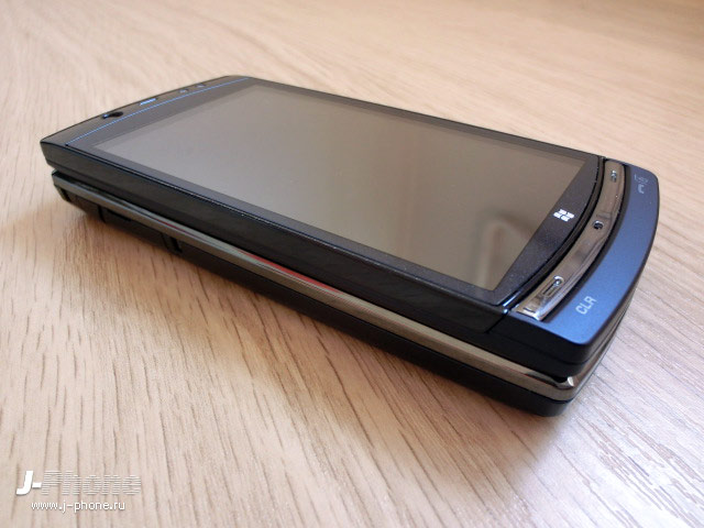японские телефоны Docomo F-07C Loox