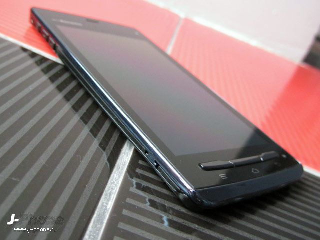 Fujitsu Docomo F-07D Arrows µ