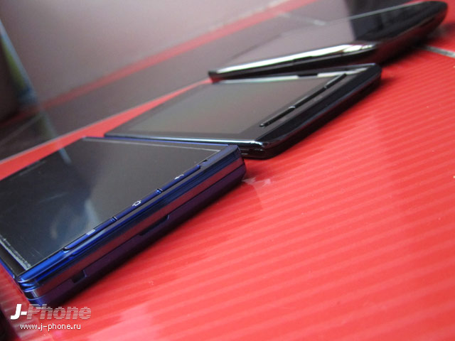 Fujitsu Docomo F-07D Arrows µ