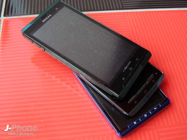 Fujitsu Docomo F-07D Arrows µ