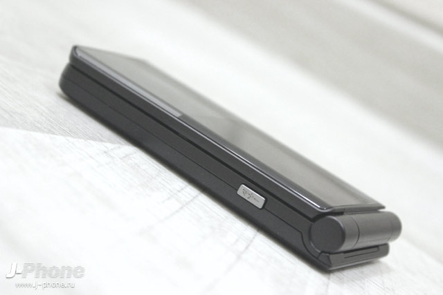 Обзор Fujitsu ARROWS Phone F-03L