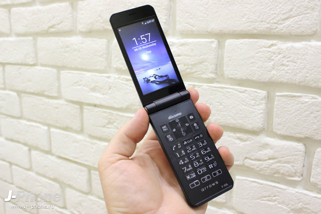 Обзор Fujitsu ARROWS Phone F-03L
