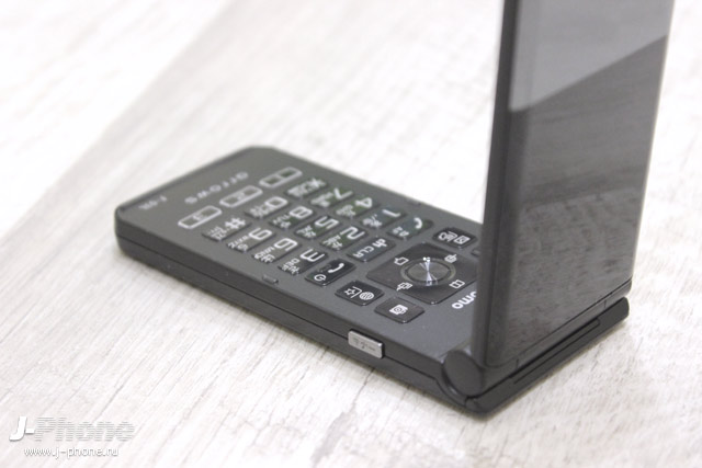 Обзор Fujitsu ARROWS Phone F-03L
