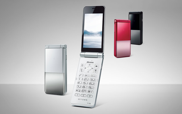 Обзор Fujitsu ARROWS Phone F-03L
