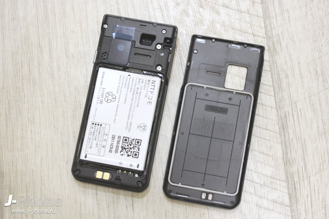Обзор Fujitsu ARROWS Phone F-03L