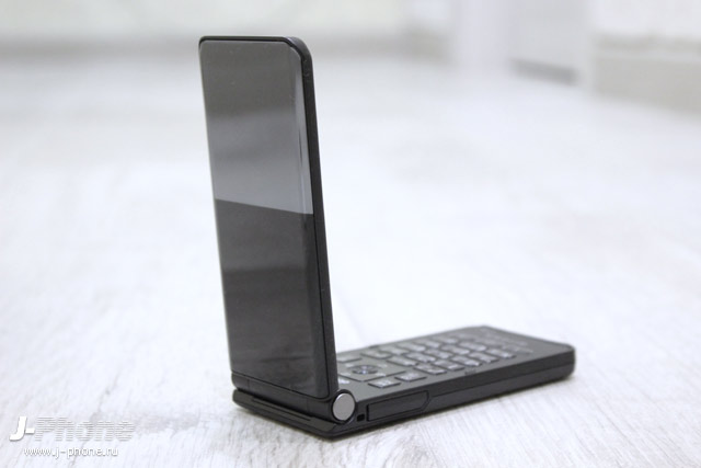 Fujitsu ARROWS Phone 3 F-03L