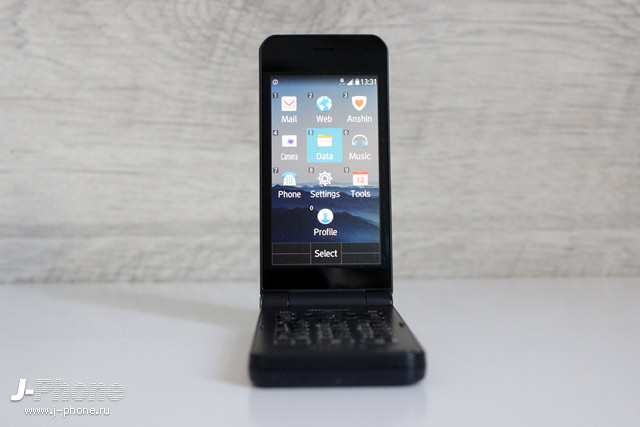 Обзор кнопочной Android раскладушки Fujitsu ARROWS Basic F-41C