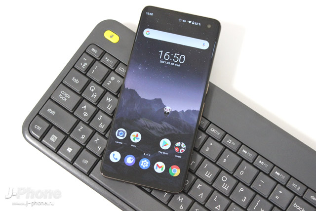 Фотообзор Fujitsu ARROWS 5G F-51A
