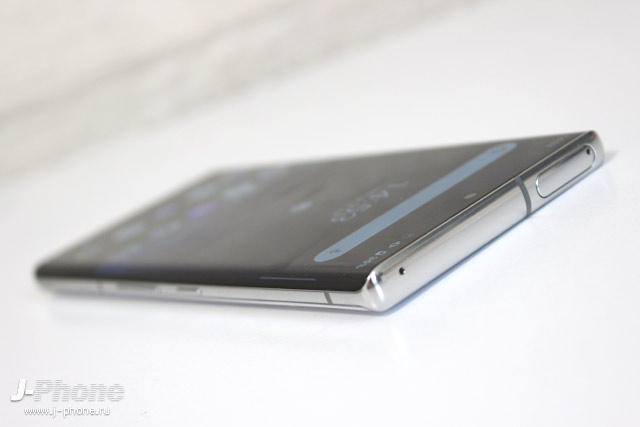 Fujitsu ARROWS&nbsp;NX9 F-52A