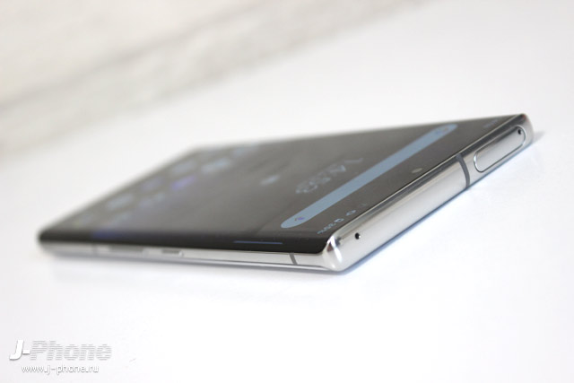 Обзор японского защищенного смартфона Fujitsu Arrows Nx9 F-52A