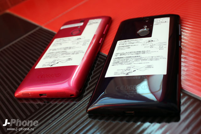 Японский смартфон Fujitsu Arrows NX Docomo F-01F в розовом цвете