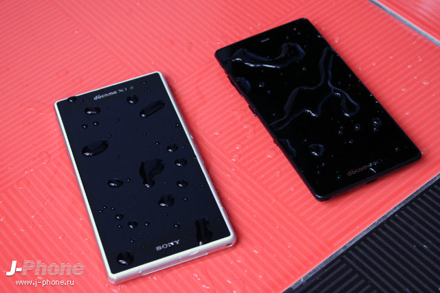 Тестируем на водонепроницаемость Sony Xperia Z1 Docomo SO-01F и Fujitsu Arrows NX Docomo F-01F Тестируем на водонепроницаемость Sony Xperia Z1 Docomo SO-01F и Fujitsu Arrows NX Docomo F-01F