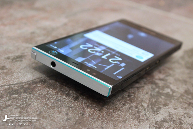 Fujitsu ARROWS Nx F-04G
