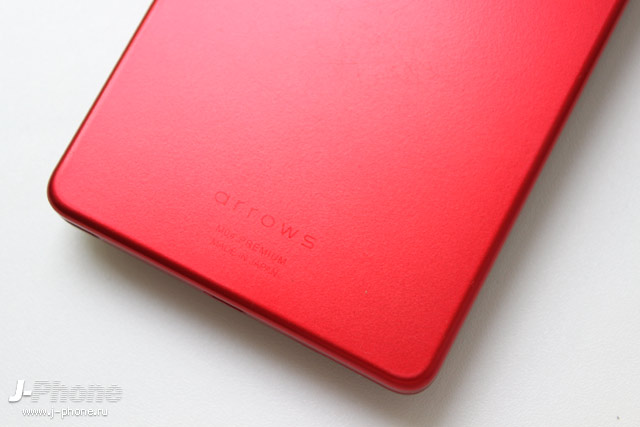 Фотообзор Fujitsu ARROWS M04 Premium (red) Фотообзор Fujitsu ARROWS M04 Premium (red)