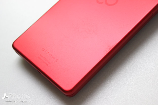 Фотообзор Fujitsu ARROWS M04 Premium (red) Фотообзор Fujitsu ARROWS M04 Premium (red)