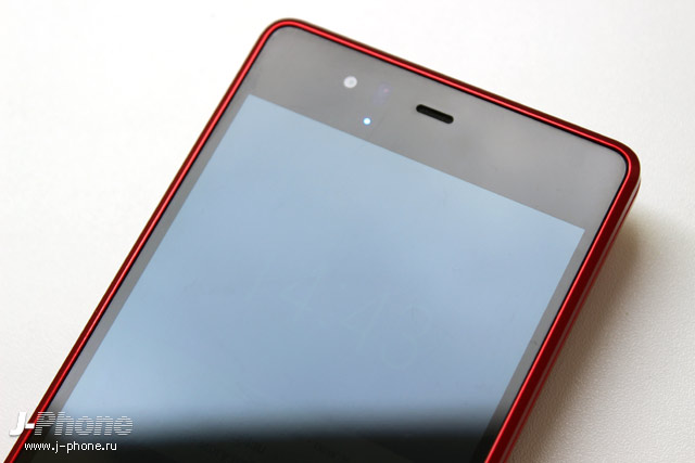 Фотообзор Fujitsu ARROWS M04 Premium (red) Фотообзор Fujitsu ARROWS M04 Premium (red)