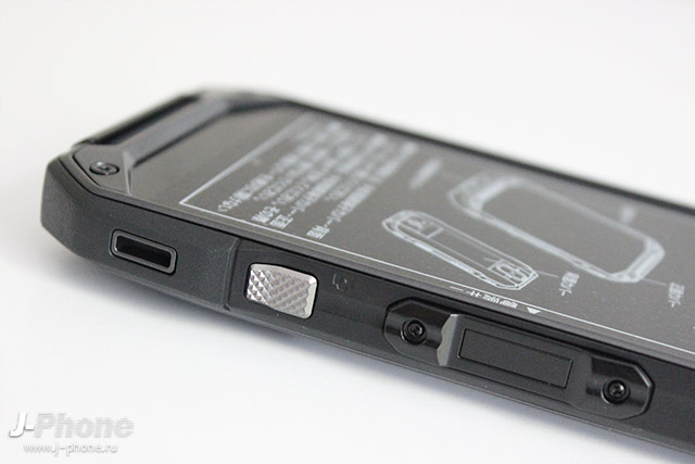 Фотообзор японского смартфона Kyocera TORQUE G04 в черном цвете