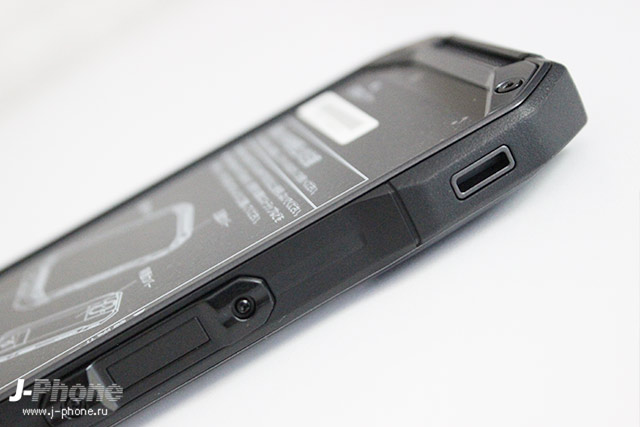 Фотообзор японского смартфона Kyocera TORQUE G04 в черном цвете