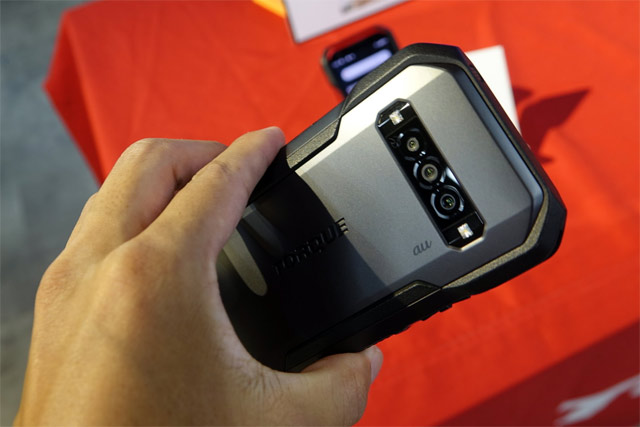 Kyocera TORQUE G06 обзор со стороны