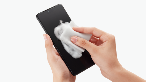 Компания Kyocera и японский оператор Y!mobile представили бюджетный 6.26" ударопрочный смартфон Android One S8. на базе Android 11