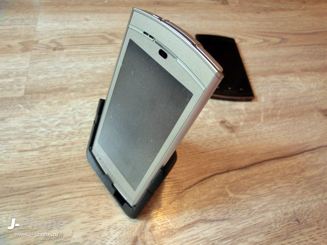 купить японские телефоны Docomo N-06C Medias WP