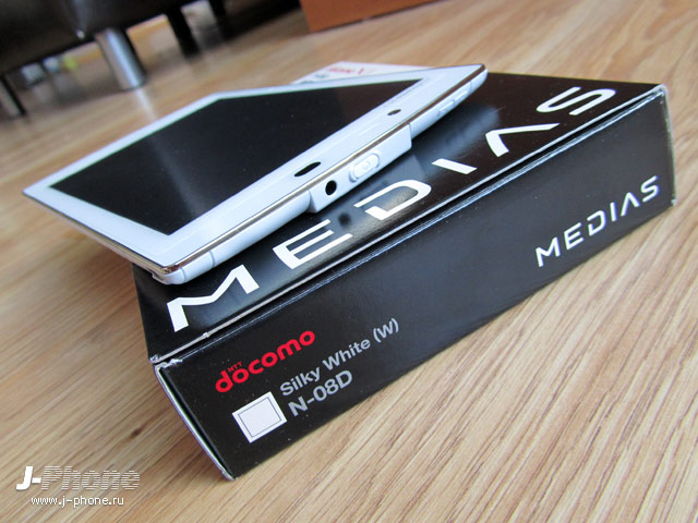 nec docomo n-08d medias tab ul