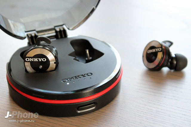 Onkyo W800BT