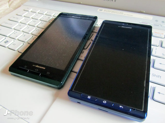 Sharp Docomo SH-01D Aquos Phone