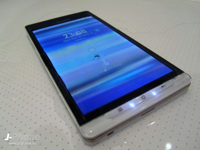 водонепроницаемый телефоны Sharp Docomo SH-01D Aqus Phone