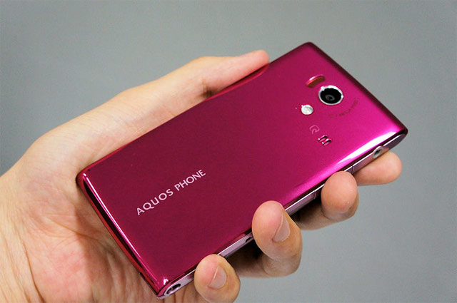 смартфон sharp docomo sh-01e aquos phone si смартфон sharp docomo sh-01e aquos phone si