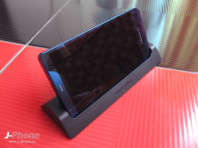 docomo sh-02e aquos phone zeta