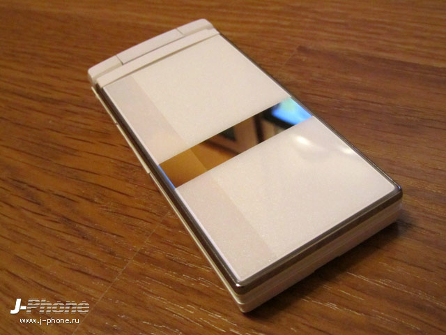 Sharp Docomo SH-03D