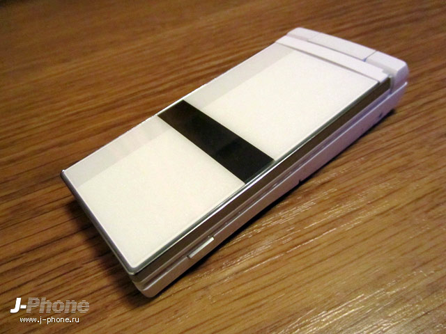 Sharp Docomo SH-03D