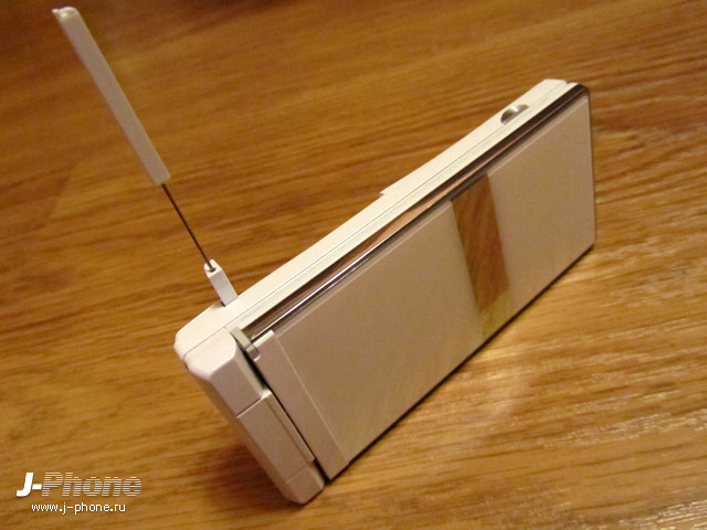 Sharp Docomo SH-03D