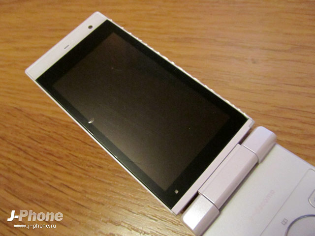 Sharp Docomo SH-03D