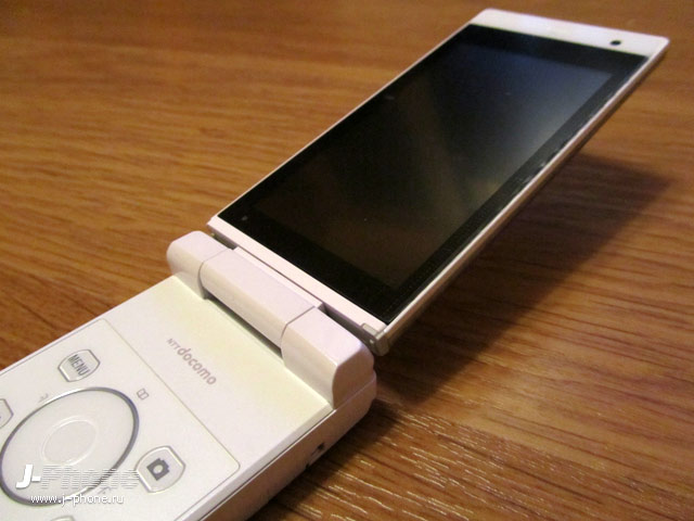 Sharp Docomo SH-03D