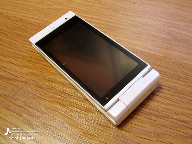 Sharp Docomo SH-03D