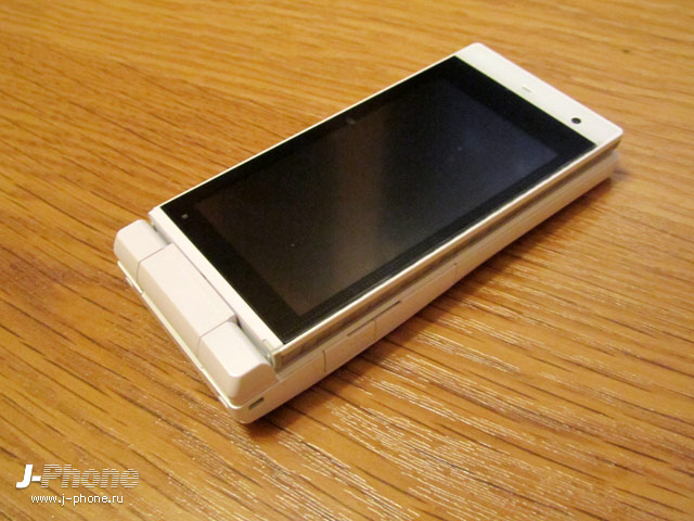Sharp Docomo SH-03D