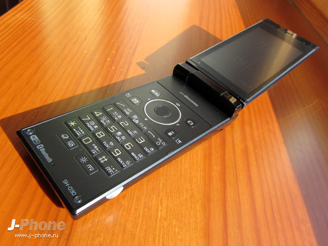 Sharp Docomo SH-03D