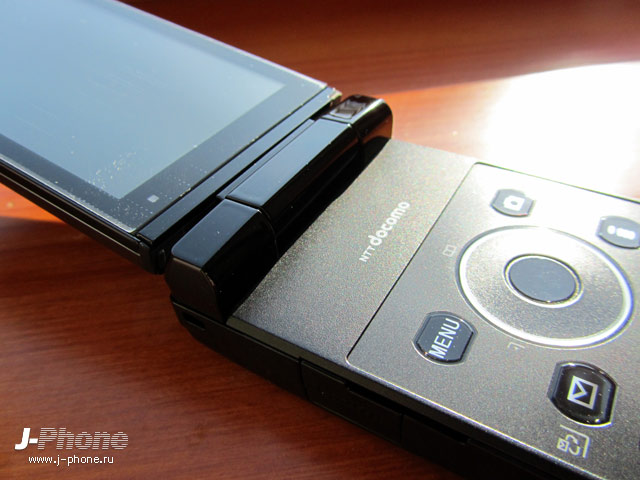 Sharp Docomo SH-03D