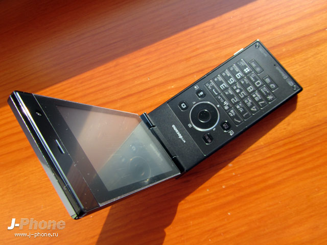 Sharp Docomo SH-03D