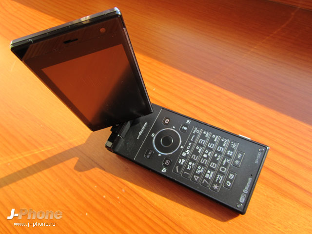 Sharp Docomo SH-03D