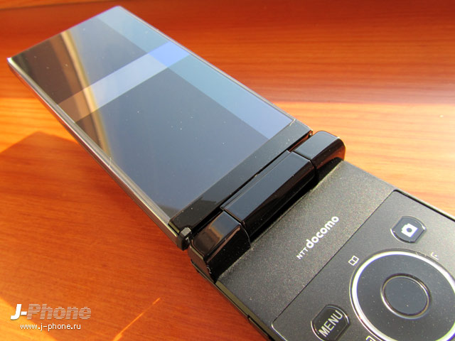 Sharp Docomo SH-03D