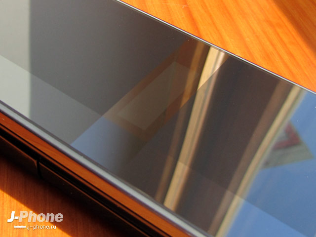 Sharp Docomo SH-03D