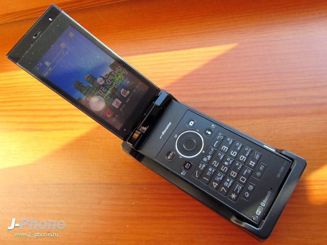 Sharp Docomo SH-03D