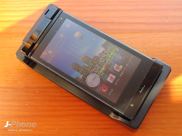 Sharp Docomo SH-03D