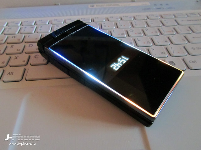 Sharp Docomo SH-03D