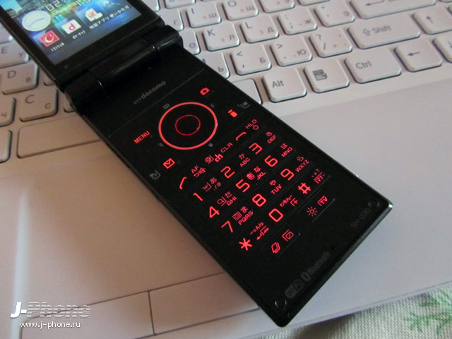 Sharp Docomo SH-03D