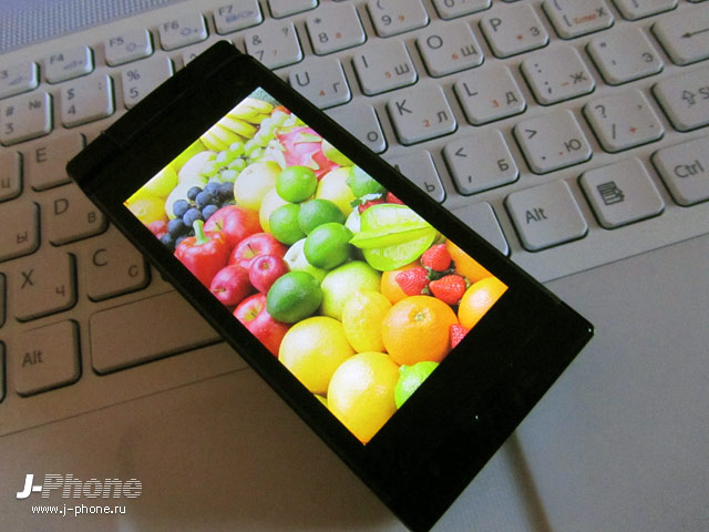 Sharp Docomo SH-03D